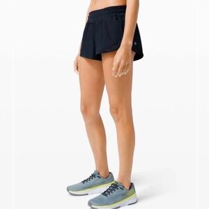 Lululemon Hotty Hot Short II *2.5" True Navy